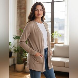 NWOT GARNET HILL LIGHTWEIGHT CARDIGAN SIZE SMALL